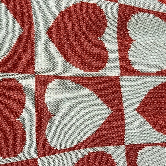 Women's Madden NYC cropped red and white heart sweater sz medium acrylic - Picture 3 of 5